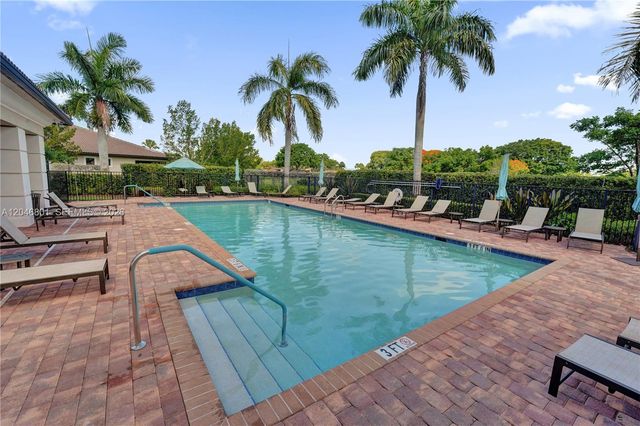 21982 Canadensis Circle 101, Boca Raton, FL 33428
