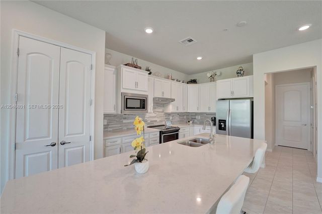 21982 Canadensis Circle 101, Boca Raton, FL 33428