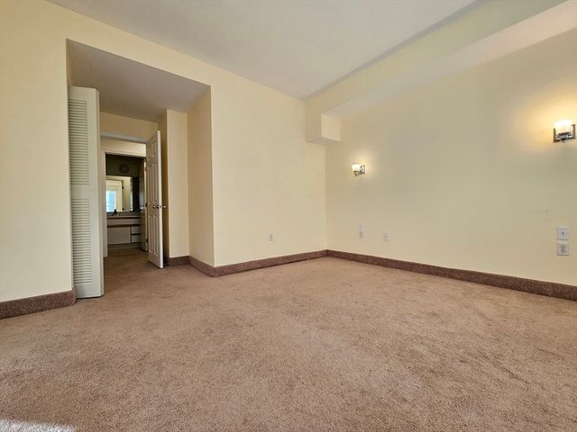 10 Pleasant St 115, Lynn, MA 01902