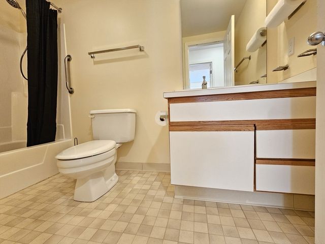 10 Pleasant St 115, Lynn, MA 01902