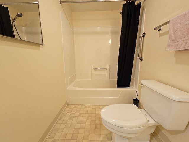 10 Pleasant St 115, Lynn, MA 01902