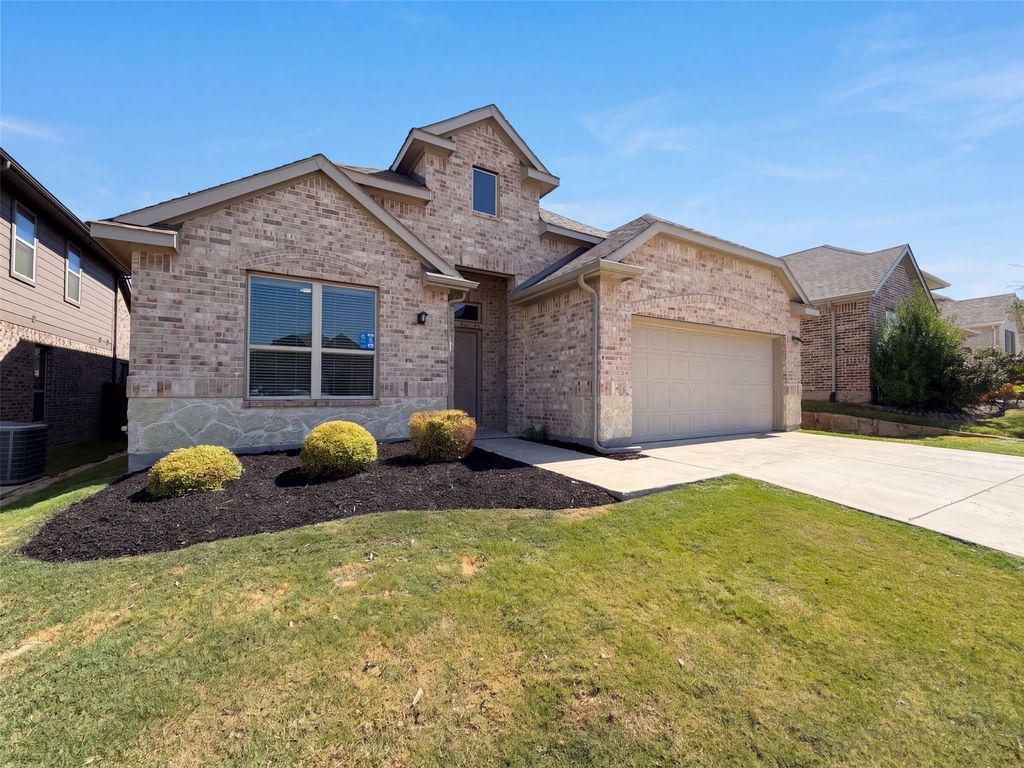 14316 Spitfire Trail, Fort Worth, TX 76262 — exterior