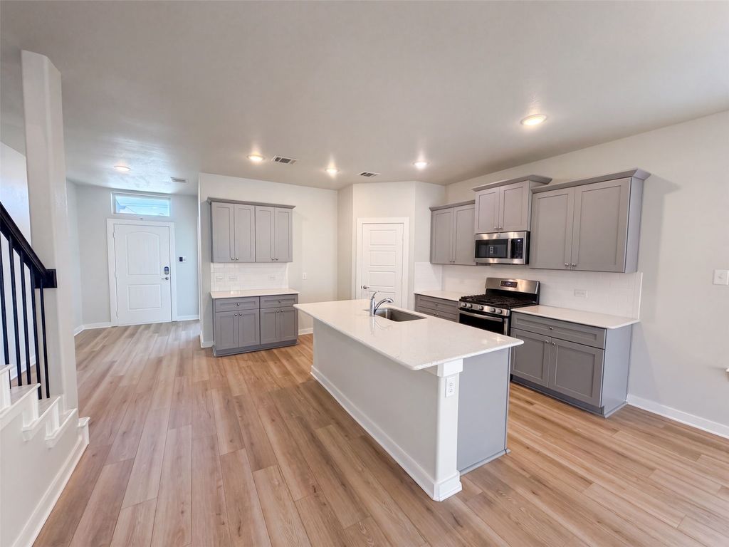 14316 Spitfire Trail, Fort Worth, TX 76262 — photo 2