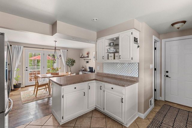 1419 Lee CIRCLE, Manitowoc, WI 54220