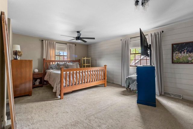 1419 Lee CIRCLE, Manitowoc, WI 54220