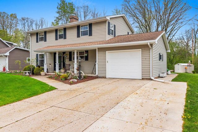 1419 Lee CIRCLE, Manitowoc, WI 54220