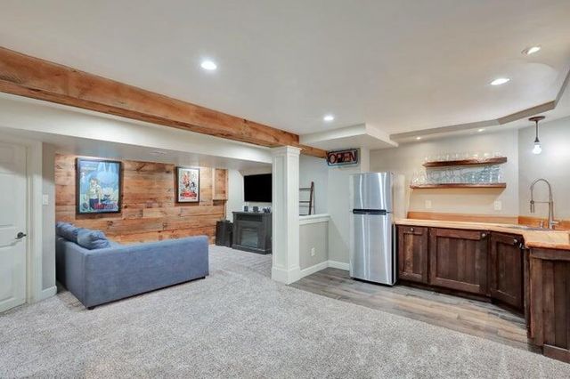 1419 Lee CIRCLE, Manitowoc, WI 54220