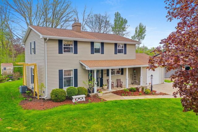 1419 Lee CIRCLE, Manitowoc, WI 54220