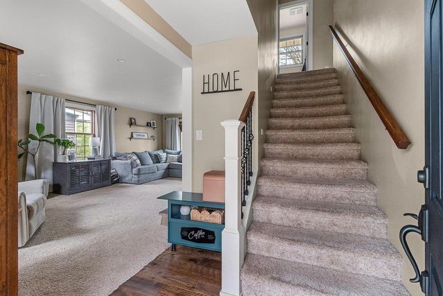 1419 Lee CIRCLE, Manitowoc, WI 54220