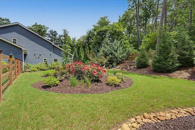 102 Bear Drive, Waleska, GA 30183