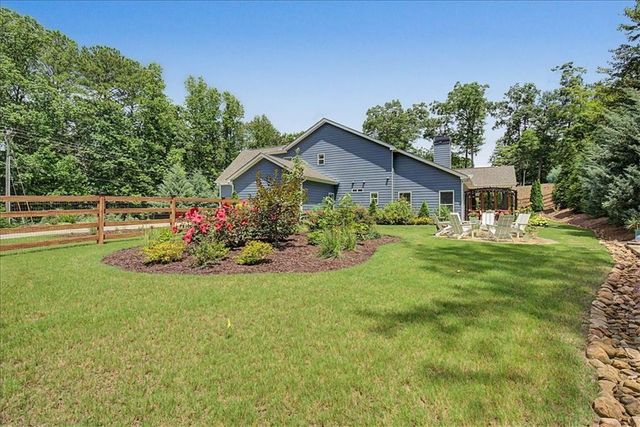 102 Bear Drive, Waleska, GA 30183