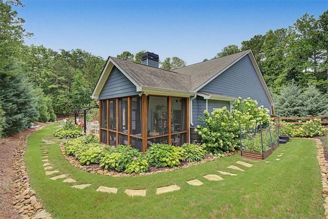 102 Bear Drive, Waleska, GA 30183