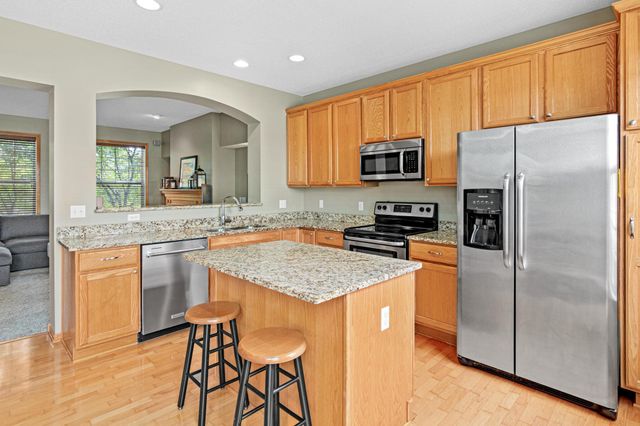 8304 Townsend Drive, Eden Prairie, MN 55344