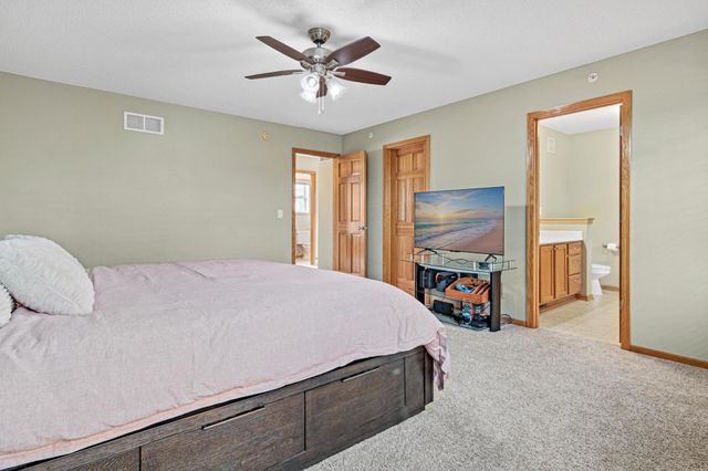 8304 Townsend Drive, Eden Prairie, MN 55344