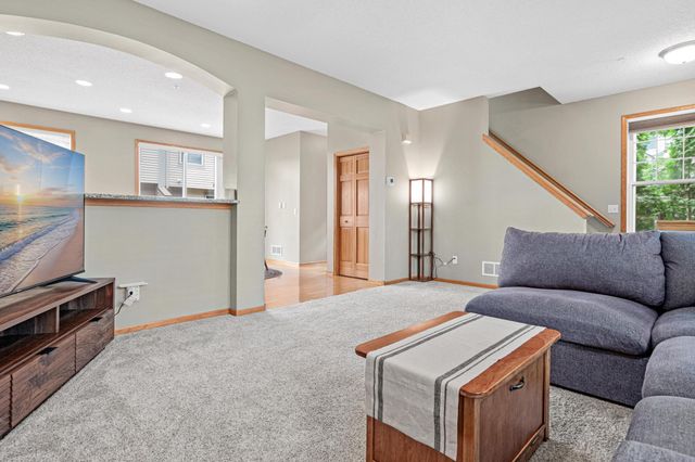 8304 Townsend Drive, Eden Prairie, MN 55344