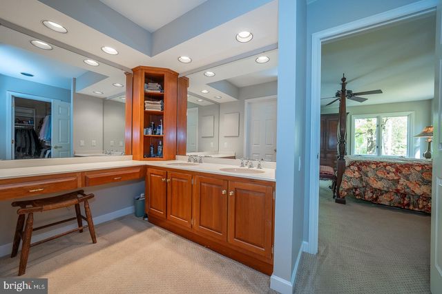 769 S WARREN AVE, Malvern, PA 19355