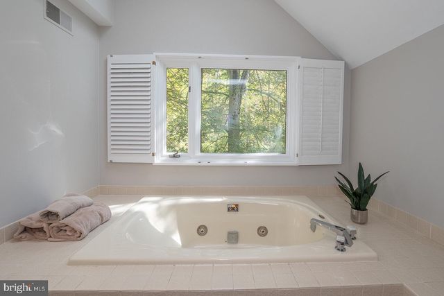 769 S WARREN AVE, Malvern, PA 19355