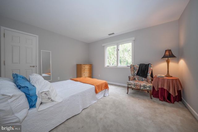 769 S WARREN AVE, Malvern, PA 19355