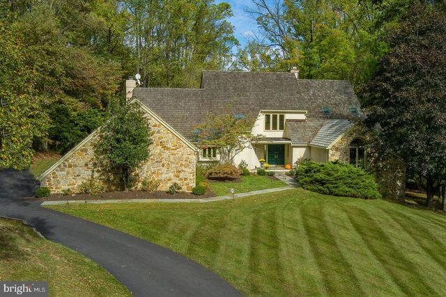 769 S WARREN AVE, Malvern, PA 19355