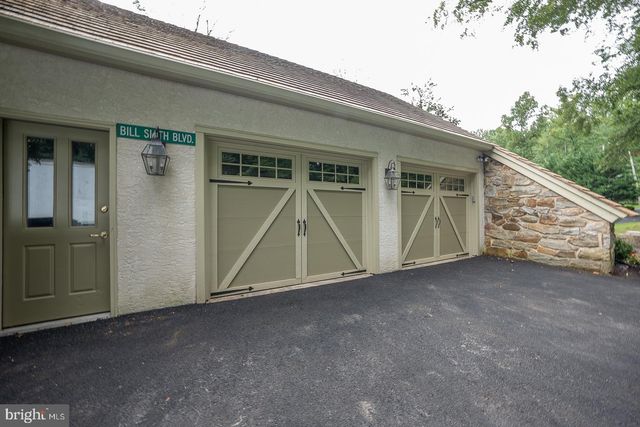 769 S WARREN AVE, Malvern, PA 19355