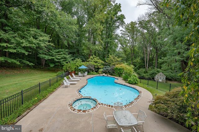 769 S WARREN AVE, Malvern, PA 19355