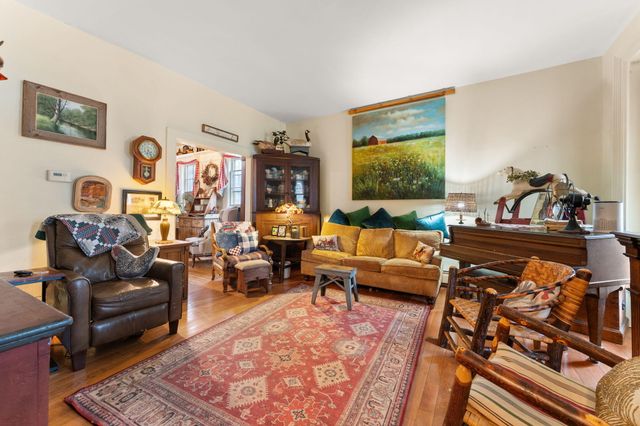 513 3rd Street, La Porte, IN 46350