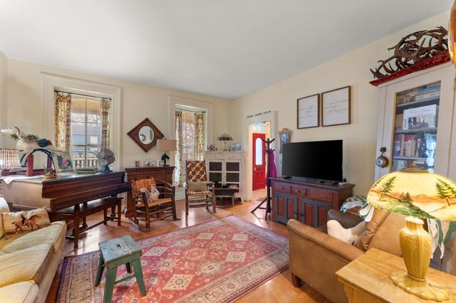 513 3rd Street, La Porte, IN 46350