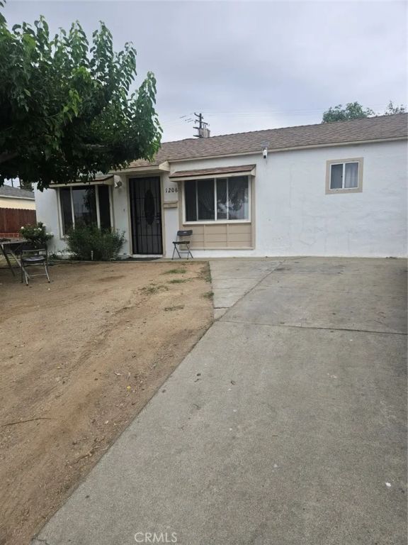 1206 Crawford, Bakersfield, CA 93305