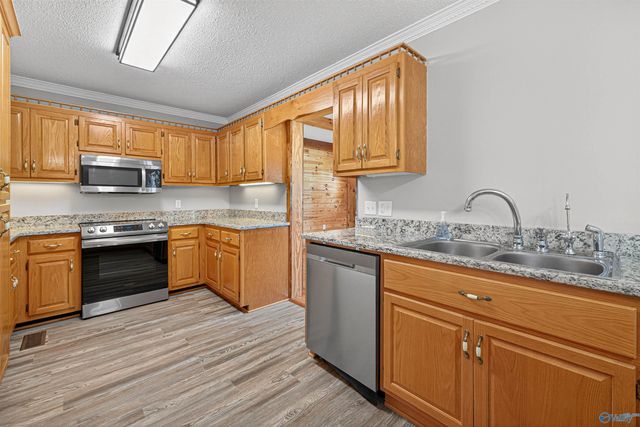 198 County Road 46, Hollywood, AL 35752