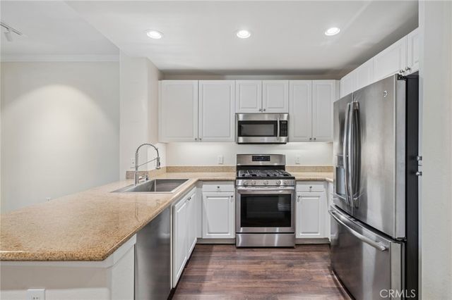 2147 Watermarke Place, Irvine, CA 92612