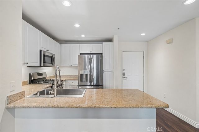 2147 Watermarke Place, Irvine, CA 92612