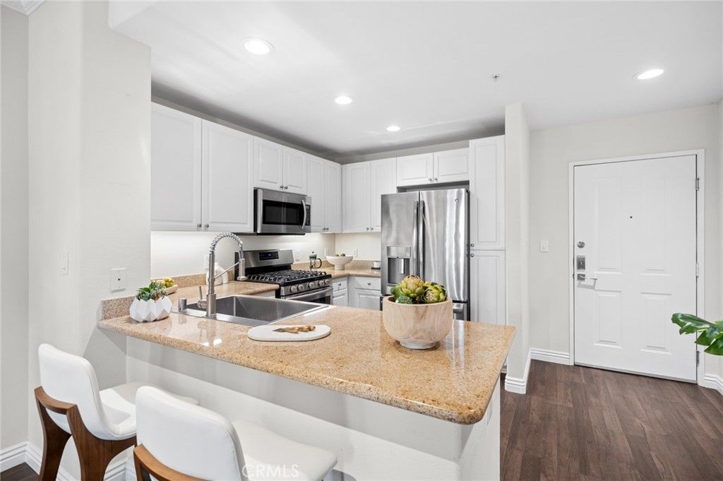 2147 Watermarke Place, Irvine, CA 92612 — photo 4