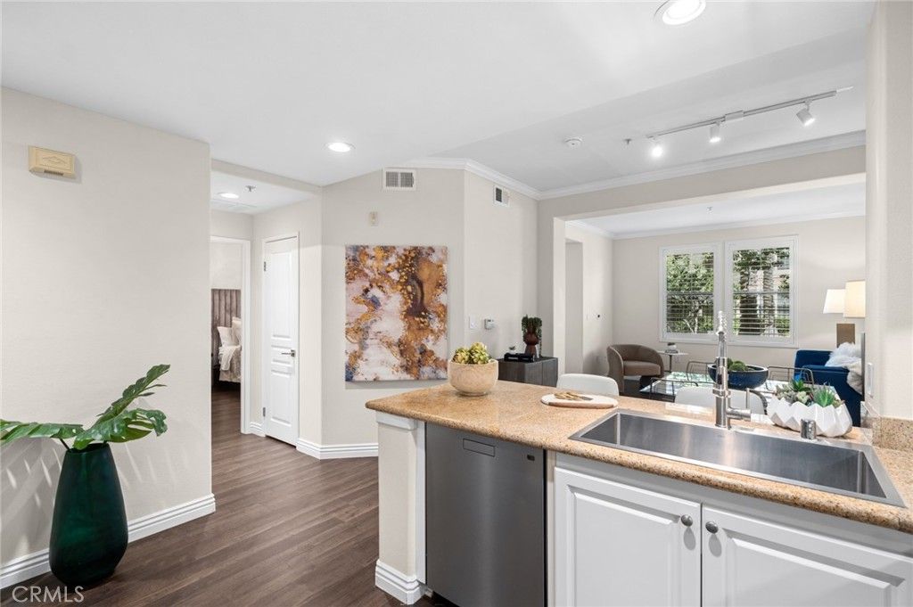 2147 Watermarke Place, Irvine, CA 92612 — photo 5