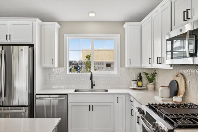 787 Yellowcrest Street SW, Delano, MN 55328