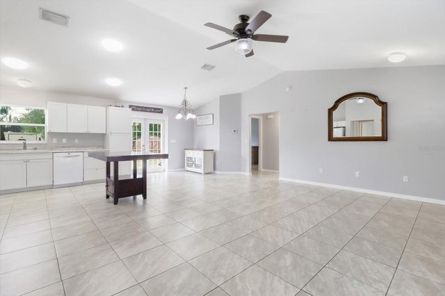 8372 SE 156TH STREET, Summerfield, FL 34491