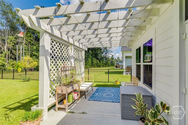 110 Weyview Gardens S, Pooler, GA 31322