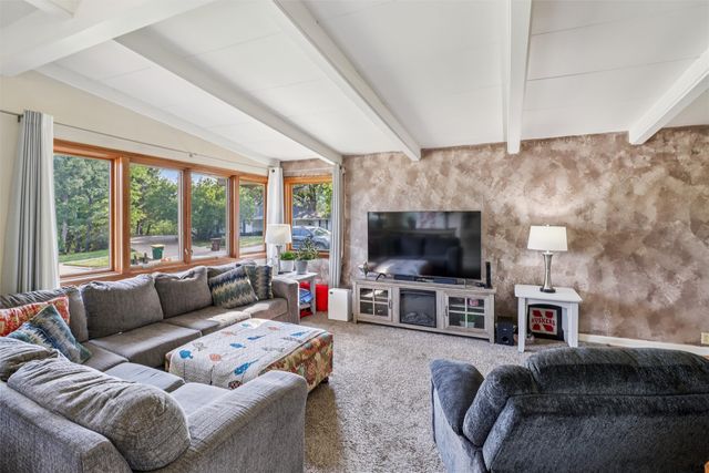 1107 Ann Parkway, Indianola, IA 50125