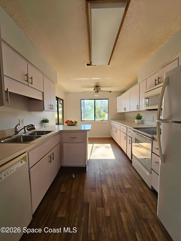 9002 Brighton Court 2e, West Melbourne, FL 32904