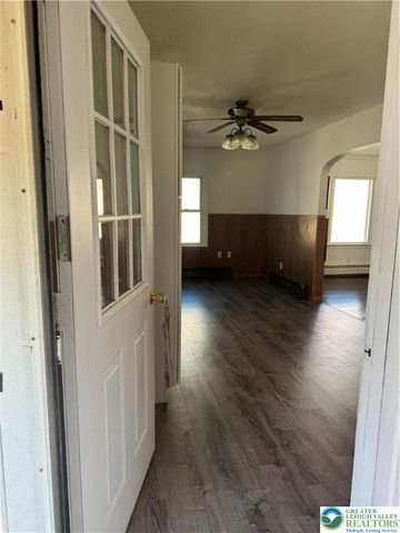 516 Heckman Avenue, Nazareth Boro, PA 18064