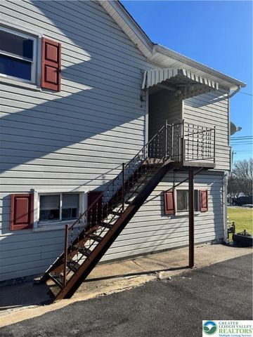 516 Heckman Avenue, Nazareth Boro, PA 18064