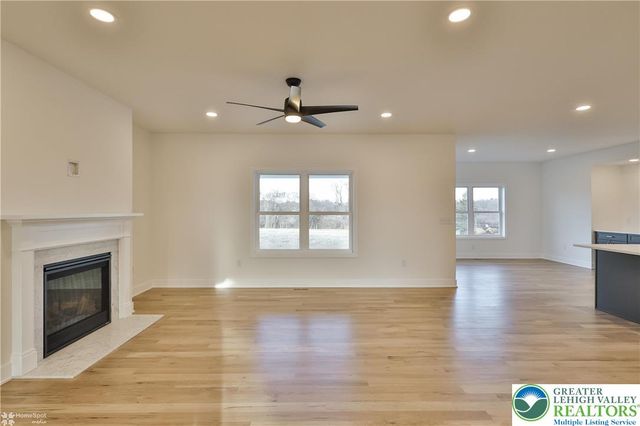 448 Long Lane Road, Lehigh Twp, PA 18088