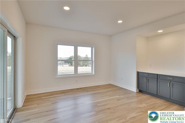 448 Long Lane Road, Lehigh Twp, PA 18088