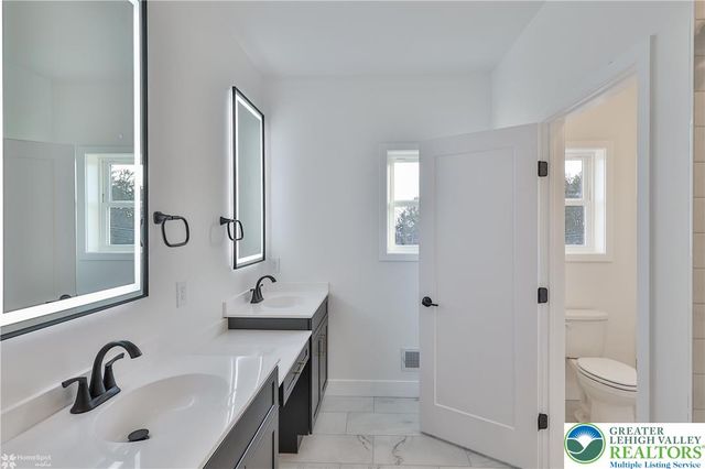 448 Long Lane Road, Lehigh Twp, PA 18088