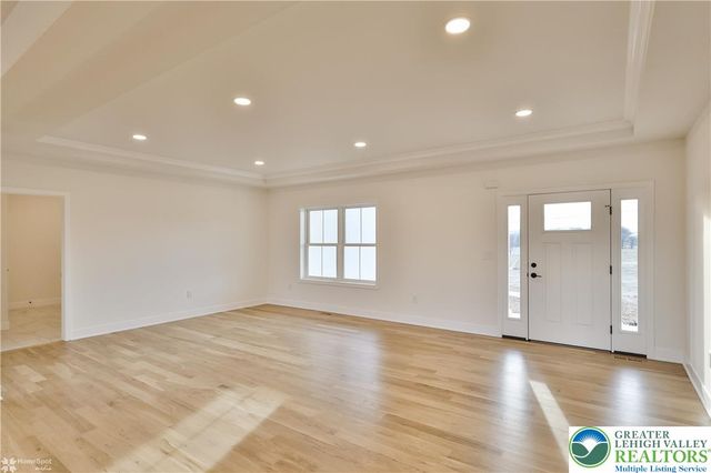 448 Long Lane Road, Lehigh Twp, PA 18088