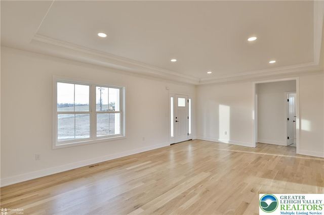 448 Long Lane Road, Lehigh Twp, PA 18088