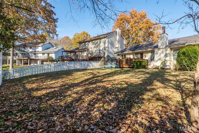 7012 Chalkstone Road, Oakville, MO 63129