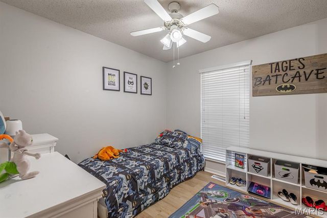 7012 Chalkstone Road, Oakville, MO 63129