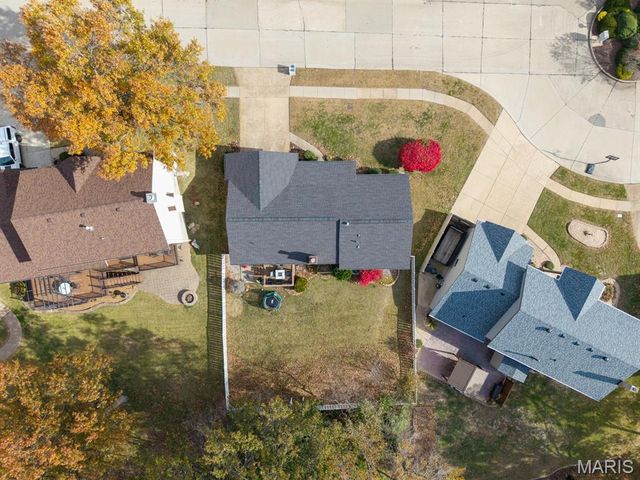 7012 Chalkstone Road, Oakville, MO 63129