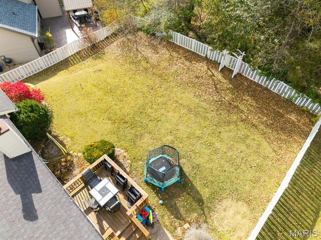 7012 Chalkstone Road, Oakville, MO 63129