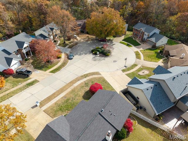 7012 Chalkstone Road, Oakville, MO 63129